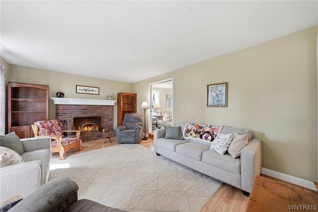 64 Bittersweet Lane, Orchard Park, NY 14127