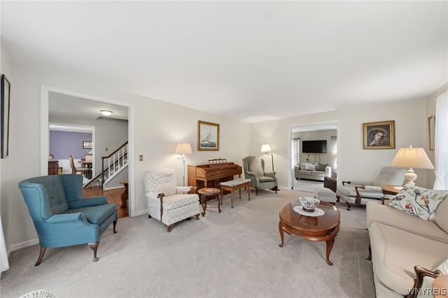 64 Bittersweet Lane, Orchard Park, NY 14127