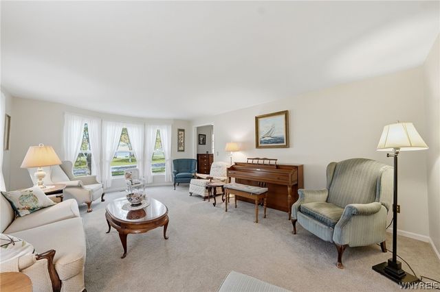 64 Bittersweet Lane, Orchard Park, NY 14127