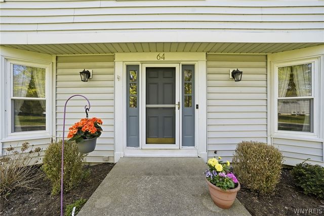 64 Bittersweet Lane, Orchard Park, NY 14127