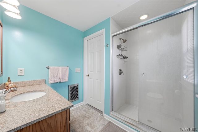 64 Bittersweet Lane, Orchard Park, NY 14127