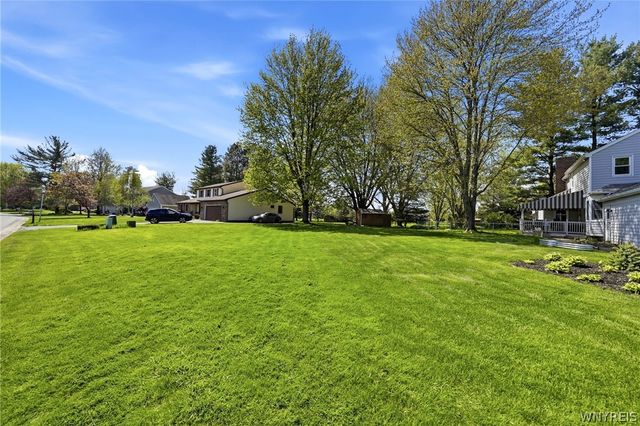64 Bittersweet Lane, Orchard Park, NY 14127