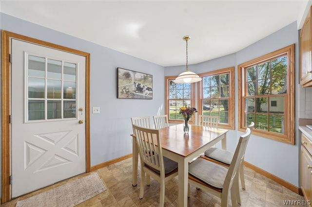 64 Bittersweet Lane, Orchard Park, NY 14127