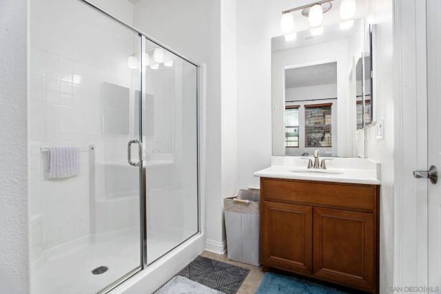 1818 Santa Christina Ave, Chula Vista, CA 91913