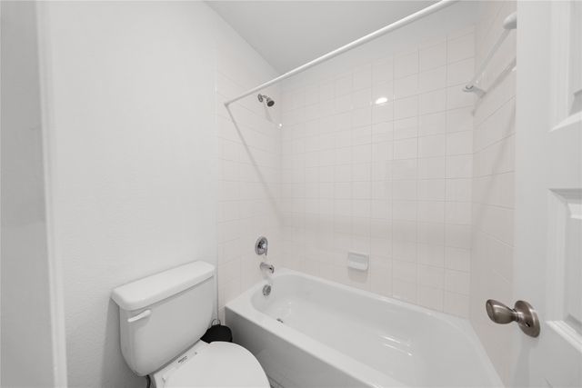 3955 Chesapeake Lane, Heartland, TX 75126