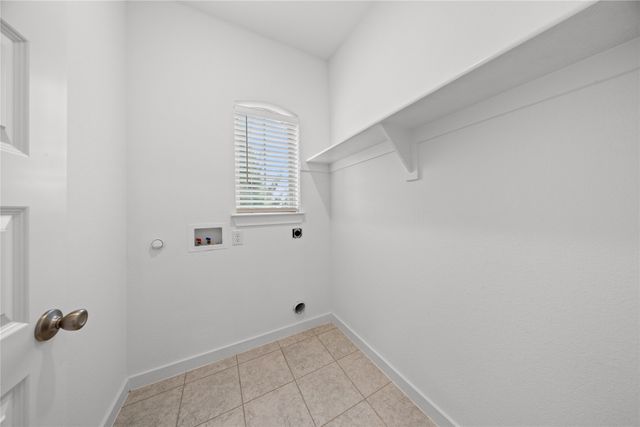 3955 Chesapeake Lane, Heartland, TX 75126