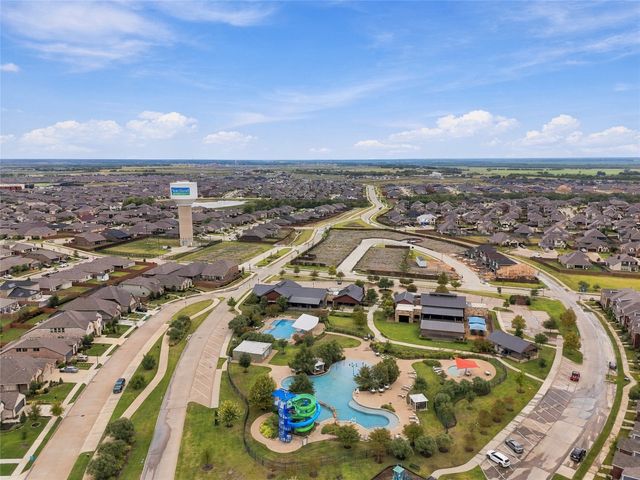 3955 Chesapeake Lane, Heartland, TX 75126