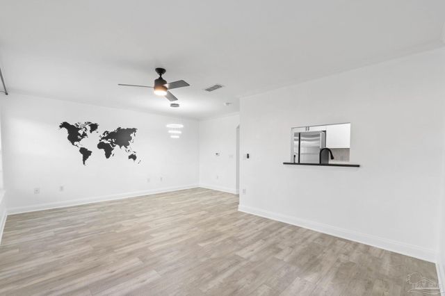 707 Majestic Dr, Crestview, FL 32536