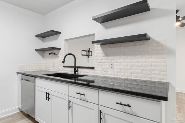 707 Majestic Dr, Crestview, FL 32536