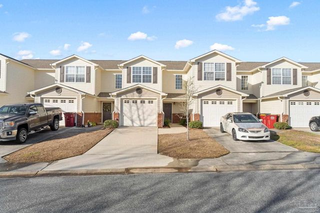 707 Majestic Dr, Crestview, FL 32536