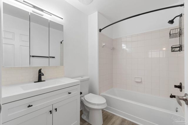 707 Majestic Dr, Crestview, FL 32536