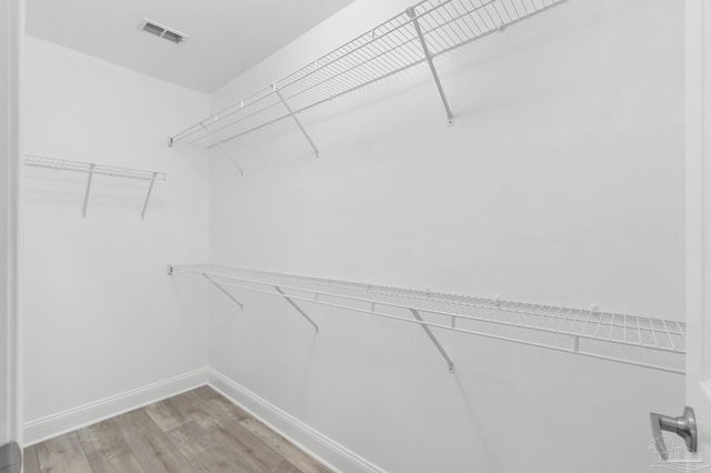 707 Majestic Dr, Crestview, FL 32536