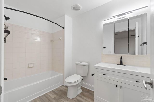 707 Majestic Dr, Crestview, FL 32536