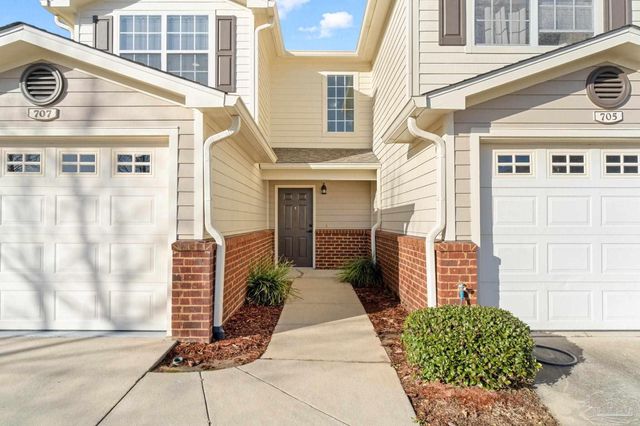 707 Majestic Dr, Crestview, FL 32536
