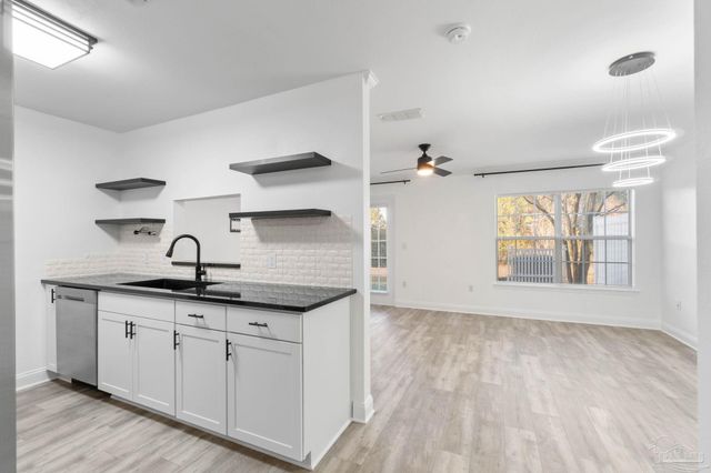 707 Majestic Dr, Crestview, FL 32536