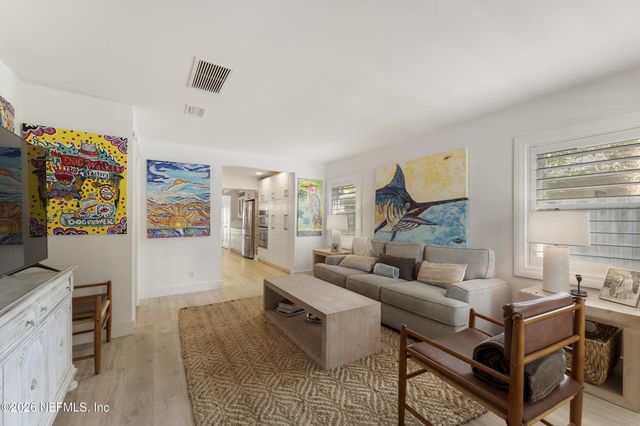 331 10TH Street, Atlantic Beach, FL 32233