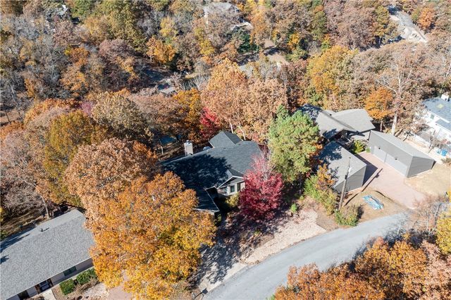 35 Kintyre Drive, Bella Vista, AR 72715