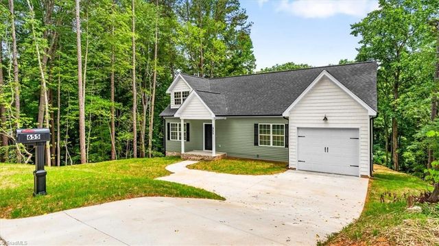 655 Woodland Circle, Asheboro, NC 27203