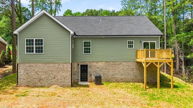 655 Woodland Circle, Asheboro, NC 27203