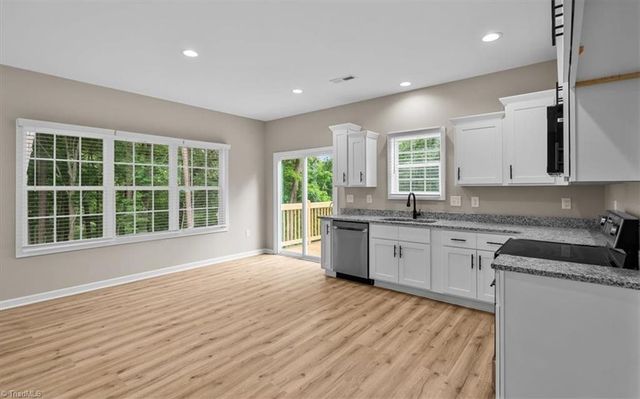 655 Woodland Circle, Asheboro, NC 27203