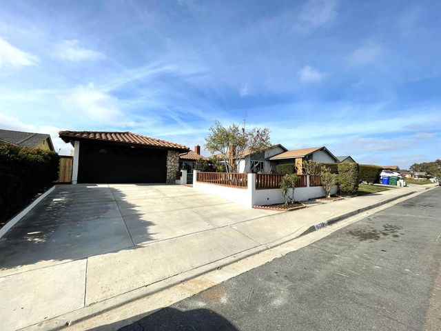 11278 Calle Jalapa, San Diego, CA 92126