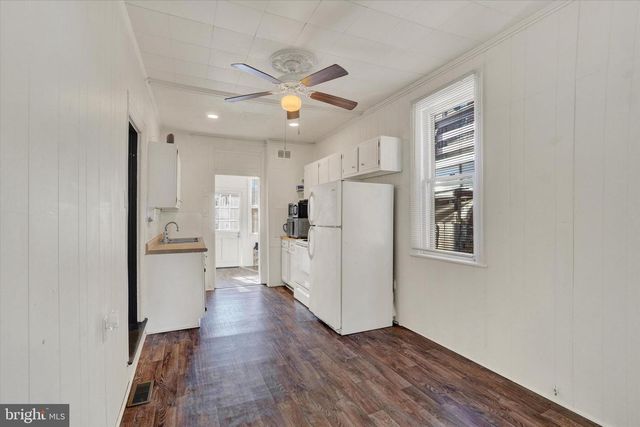 356 E MAIN ST, Dallastown, PA 17313