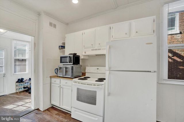 356 E MAIN ST, Dallastown, PA 17313