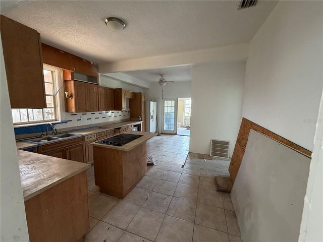 5714 16TH AVENUE S, Tampa, FL 33619