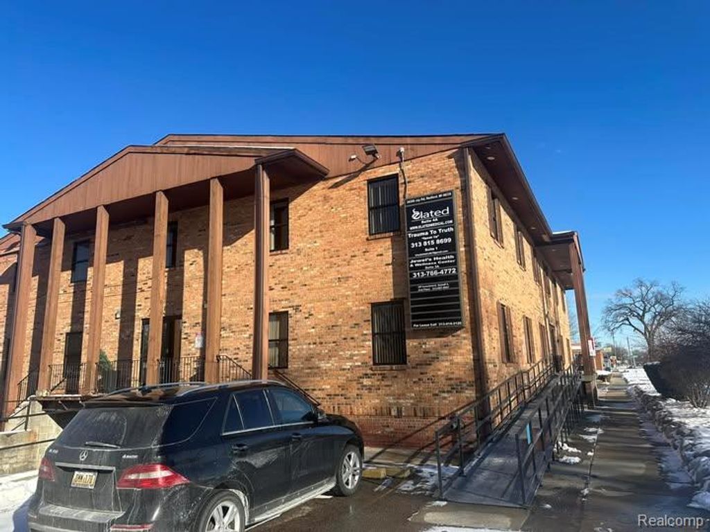 24350 Joy Road, Redford, MI 48239