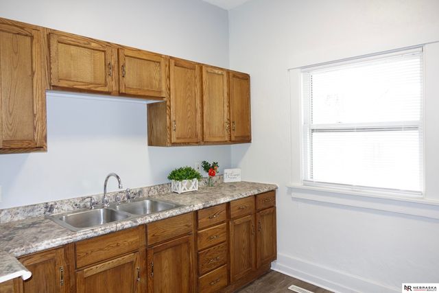 6012 Florence Boulevard, Omaha, NE 68110