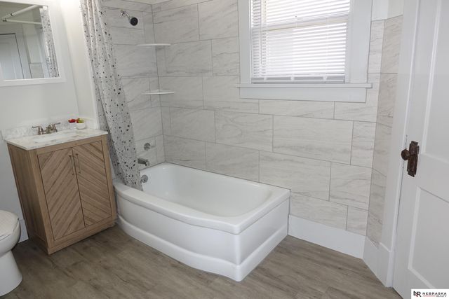 6012 Florence Boulevard, Omaha, NE 68110