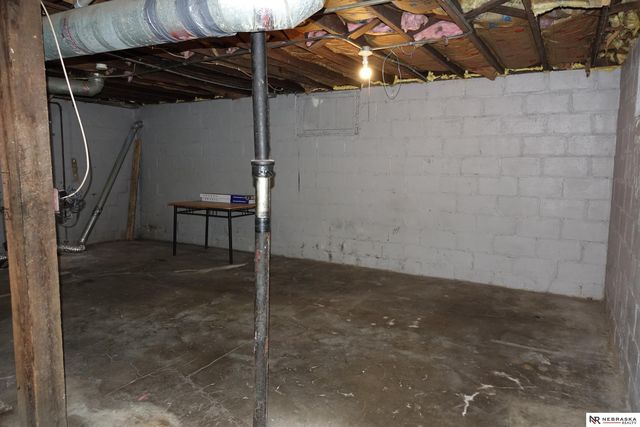 6012 Florence Boulevard, Omaha, NE 68110