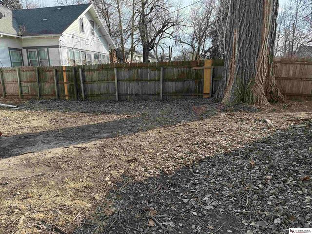 6012 Florence Boulevard, Omaha, NE 68110