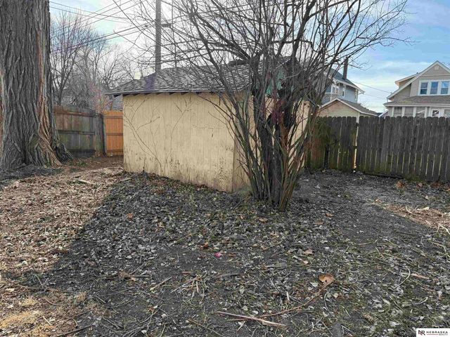 6012 Florence Boulevard, Omaha, NE 68110