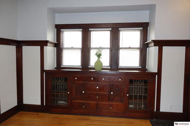 6012 Florence Boulevard, Omaha, NE 68110