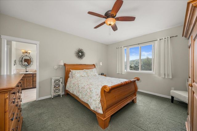 9903 E Peone Landing Ln, Mead, WA 99021