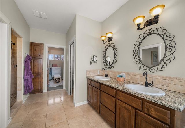 9903 E Peone Landing Ln, Mead, WA 99021