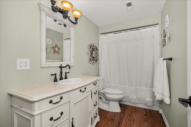 9903 E Peone Landing Ln, Mead, WA 99021
