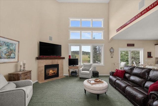 9903 E Peone Landing Ln, Mead, WA 99021