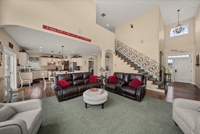9903 E Peone Landing Ln, Mead, WA 99021