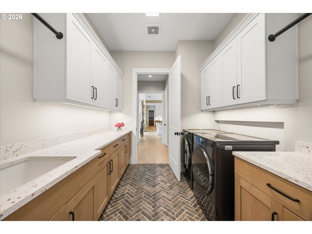 11113 Nw HELVETIA Rd, Hillsboro, OR 97124