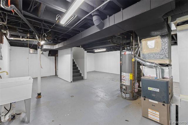 1685 Merrill Avenue, Lincoln Park, MI 48146