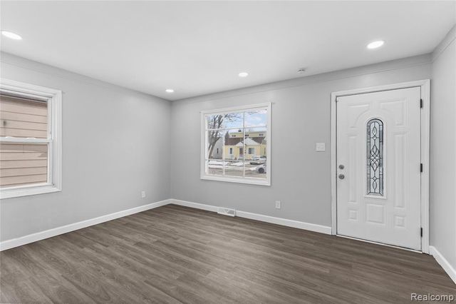 1685 Merrill Avenue, Lincoln Park, MI 48146