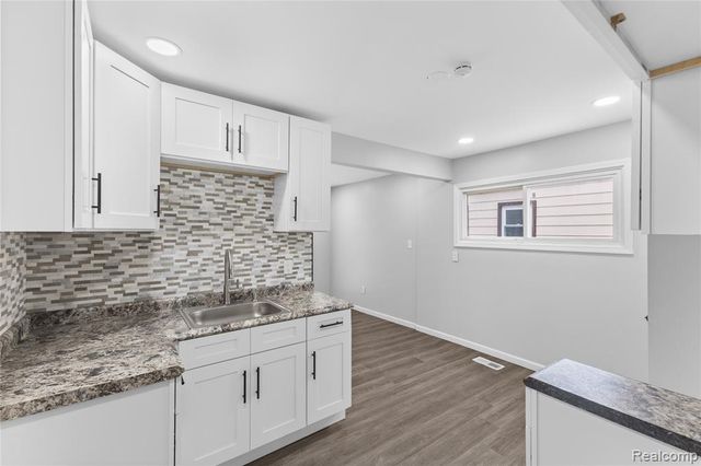 1685 Merrill Avenue, Lincoln Park, MI 48146