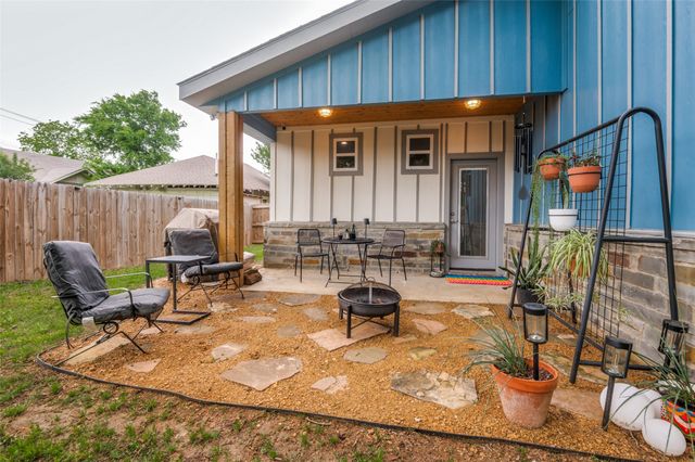 2123 Ramsey Avenue, Dallas, TX 75216