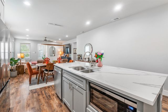 2123 Ramsey Avenue, Dallas, TX 75216