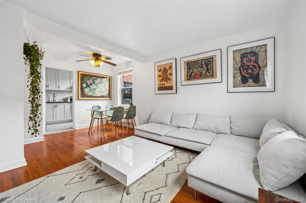 52-18 39th Avenue 3D, Woodside, NY 11377 — photo 3