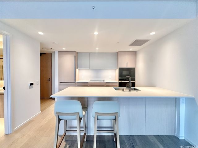 333 Ward Avenue 3501, Honolulu, HI 96814