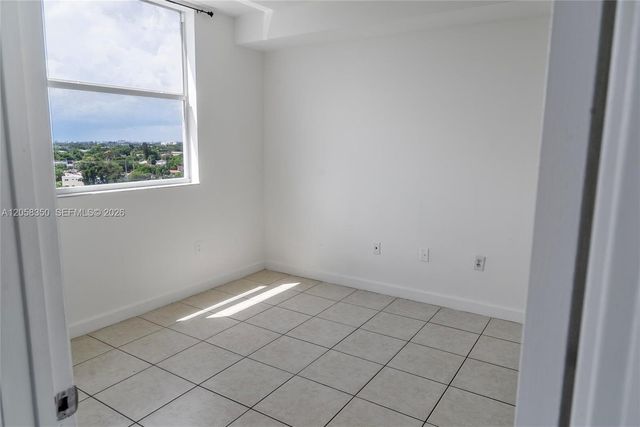 1 Glen Royal Pkwy 809, Miami, FL 33125
