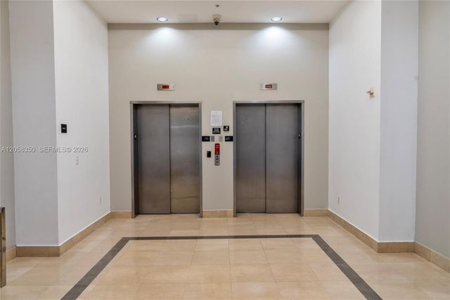 1 Glen Royal Pkwy 809, Miami, FL 33125